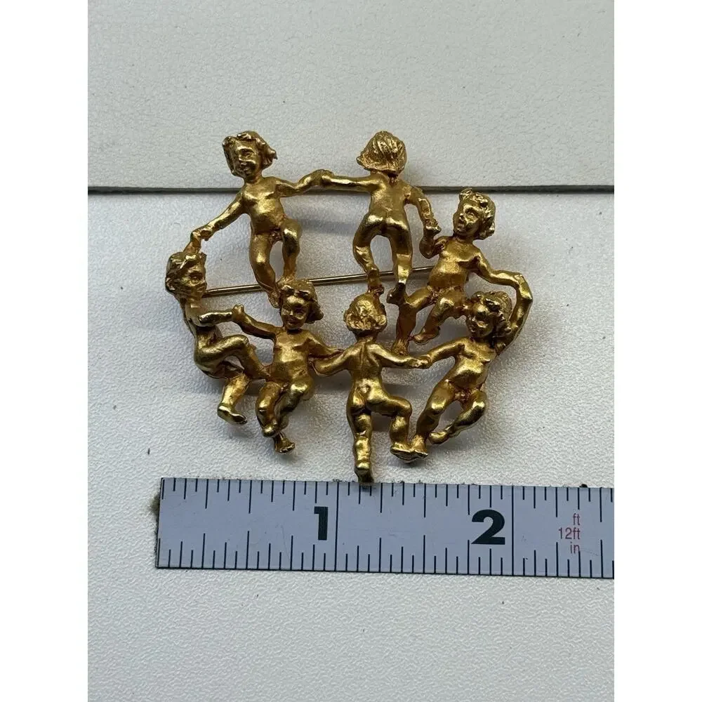 Brushed Gold Tone Vintage Cherubs Brooch